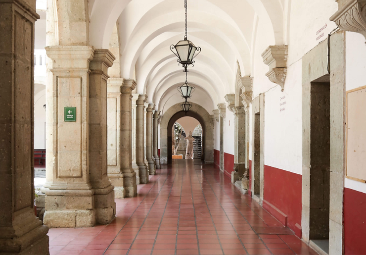 Origenes del florecimiento oaxaqueño A principios de la década de 1970, Oaxaca era un destino turístico que atraía visitantes nacionales...

