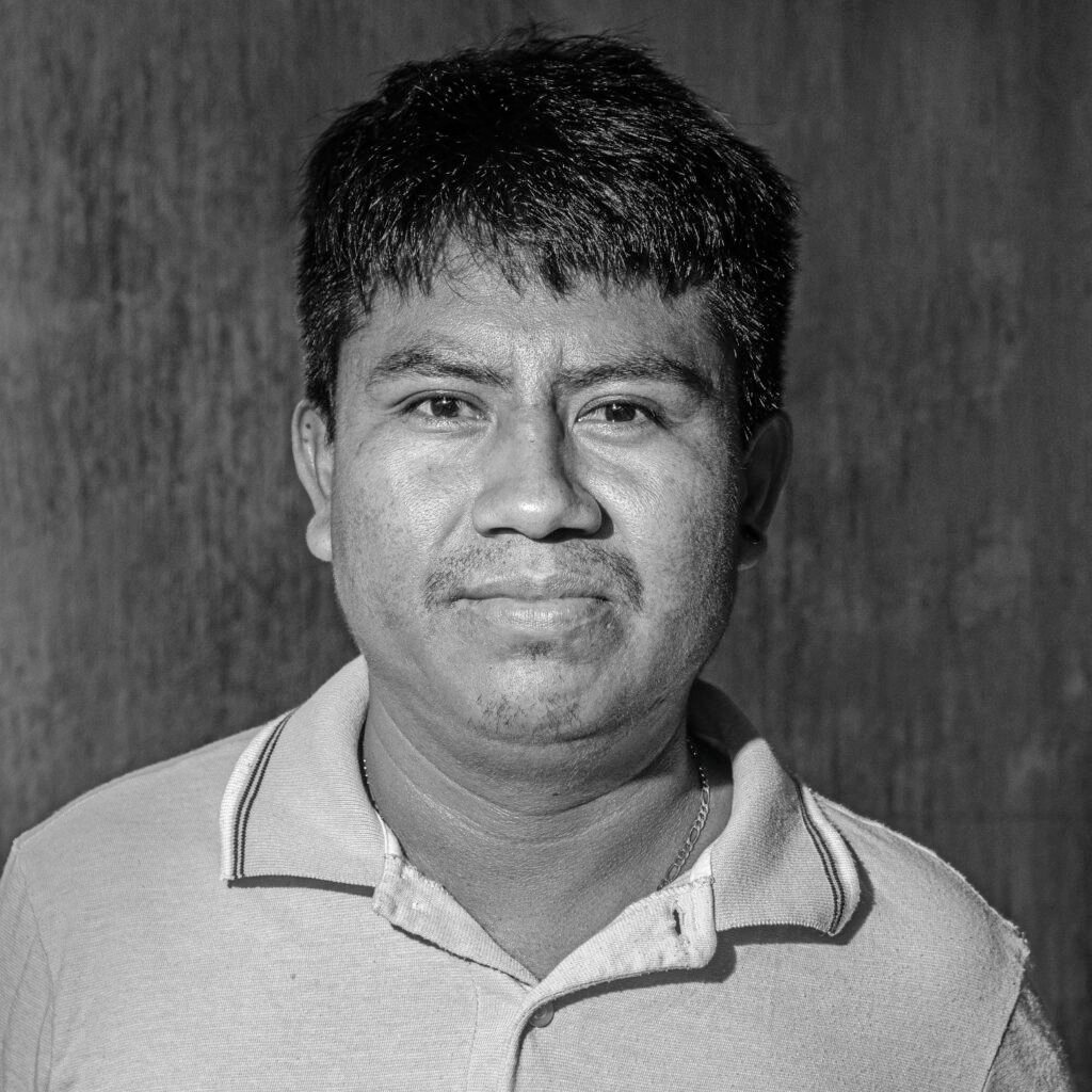 Artista Honorio Cruz en NN Galería